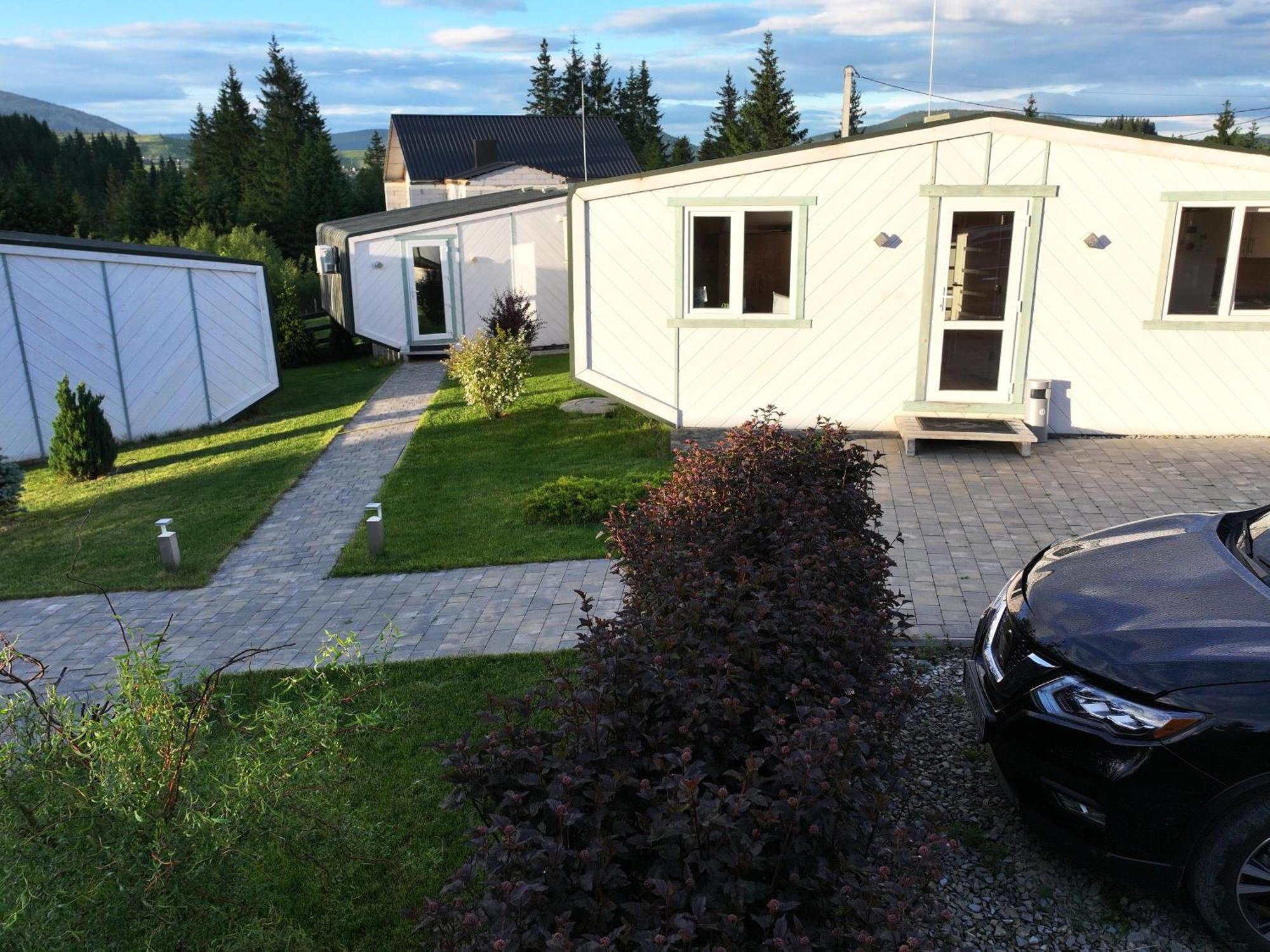 Space Place Yablunytsya Exterior photo